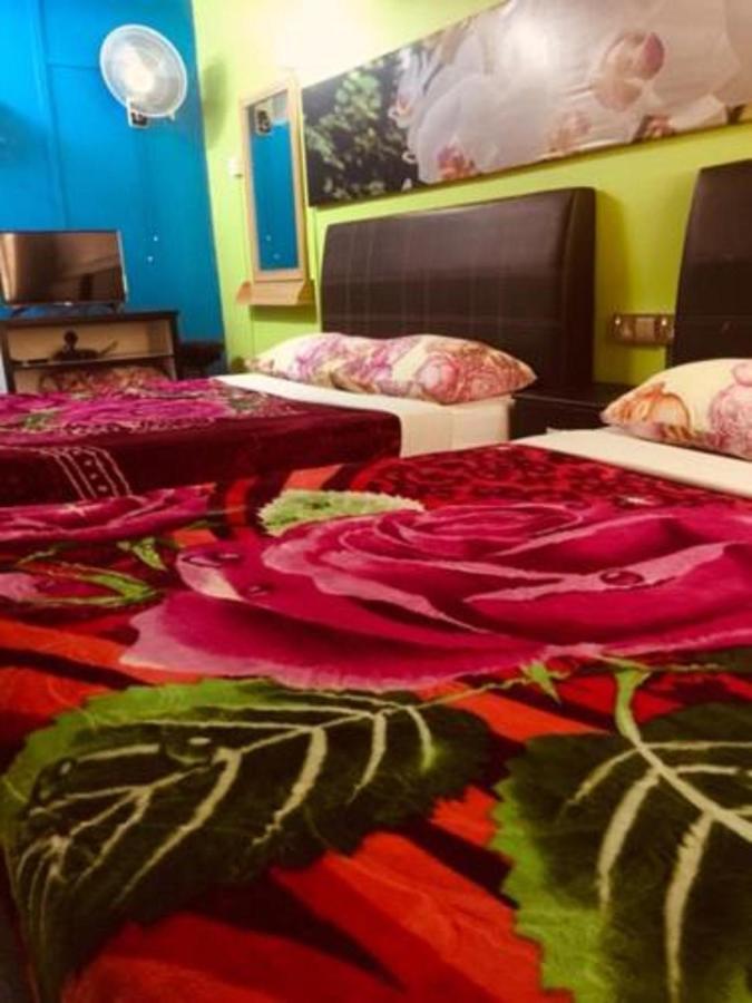 Oyo 90760 Lily Haven Hotel 丹那拉打 外观 照片